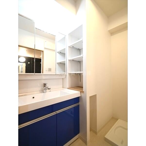 マリンズ弁天町の室内写真7枚目