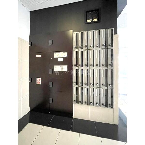 S-FORT江坂Fioreの外観4枚目