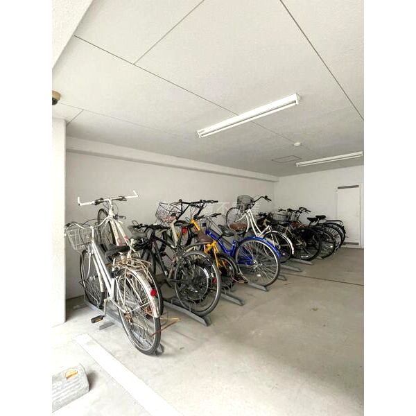 S-FORT江坂Fioreの外観6枚目