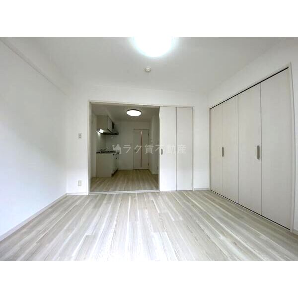 S-FORT江坂Fioreの室内写真1枚目