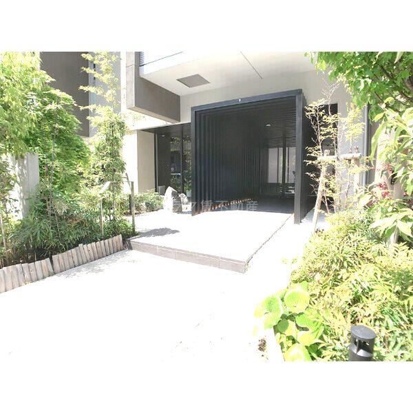 Wood River 新大阪の外観2枚目