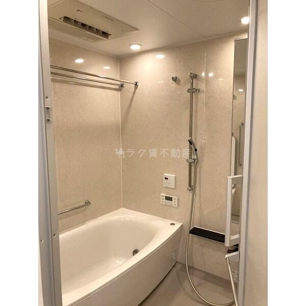 ザ・パークハウス中之島タワーの室内写真3枚目