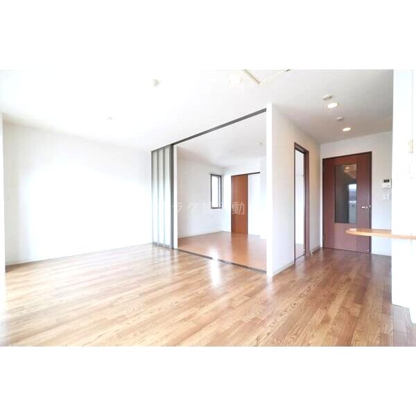 ジョイ・コート家七D棟の室内写真1枚目