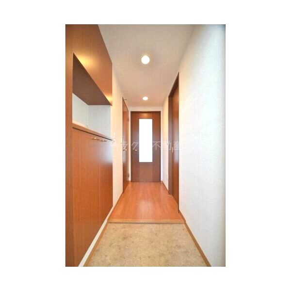 ジョイ・コート家七D棟の室内写真4枚目