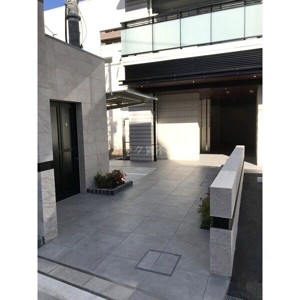 ソルレヴェンテ江坂広芝町の外観4枚目