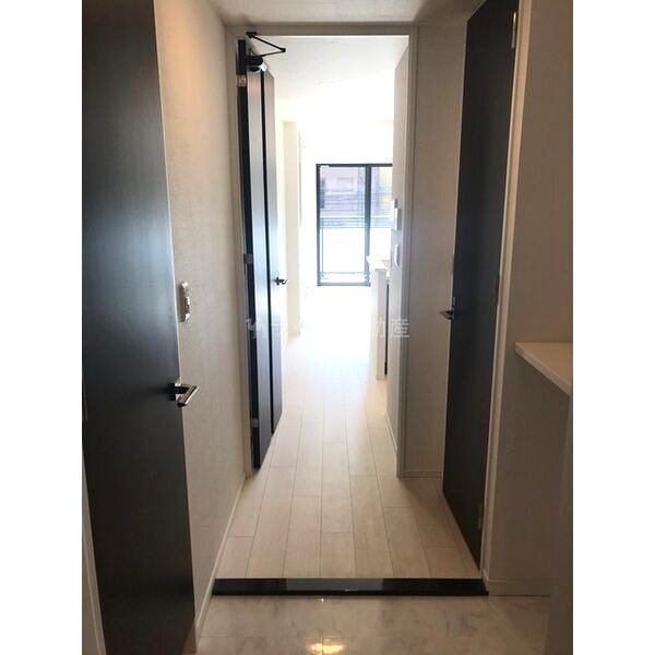 ソルレヴェンテ江坂広芝町の室内写真1枚目