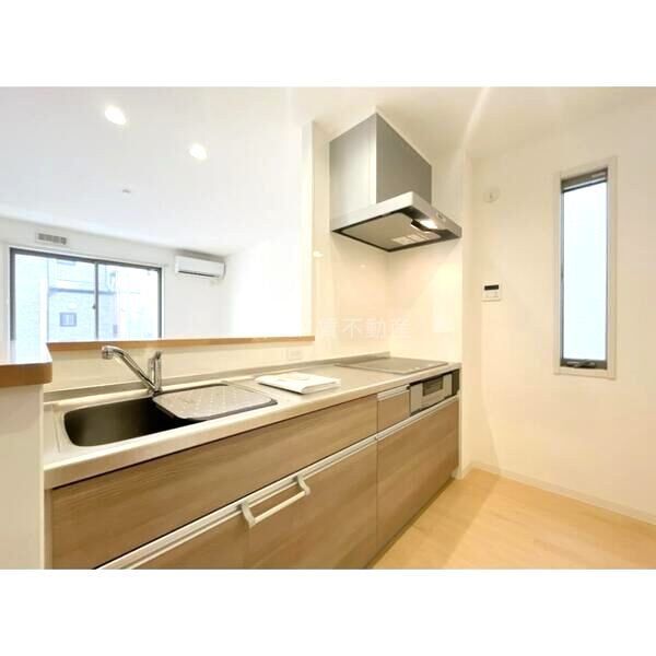 クレストコート伊丹南の室内写真1枚目