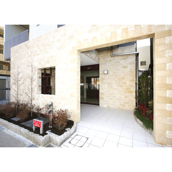 グランデージ池田栄本町の外観2枚目