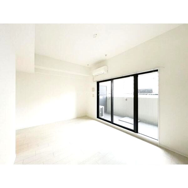 S-RESIDENCE江坂Eminenceの室内写真17枚目