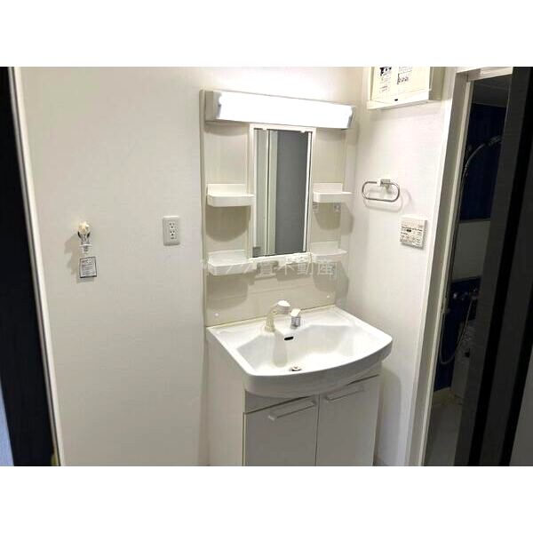 アプリーレ三宮磯上公園の室内写真1枚目