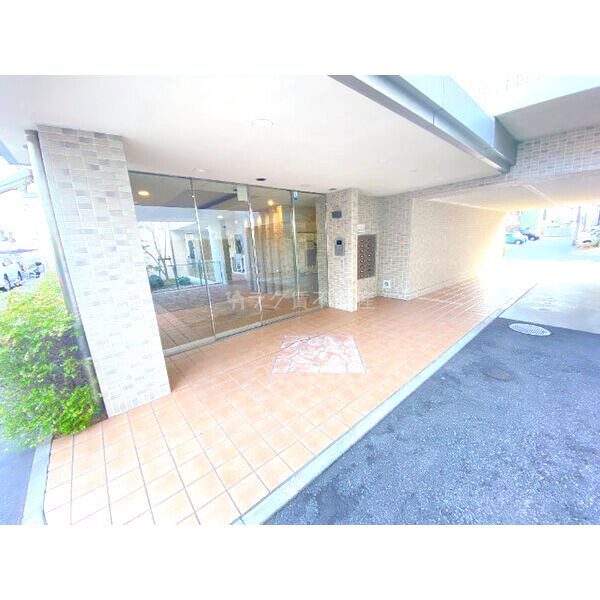 ソレイユアンドメイプルの外観2枚目