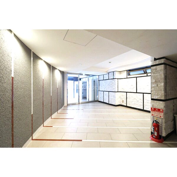 SERENiTE谷町croixの外観3枚目