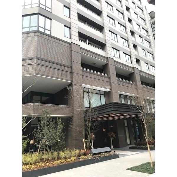 クレヴィアタワー大阪本町の外観3枚目