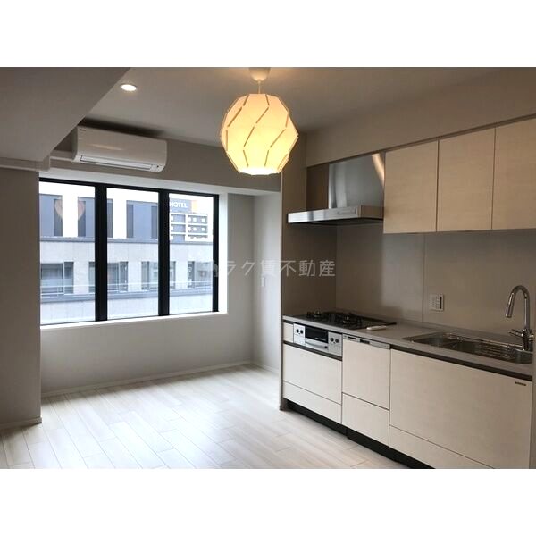 クレヴィアタワー大阪本町の室内写真1枚目