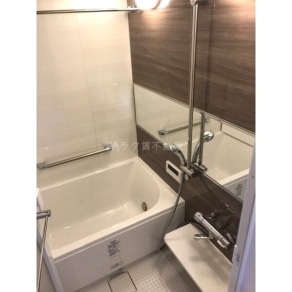 クレヴィアタワー大阪本町の室内写真7枚目