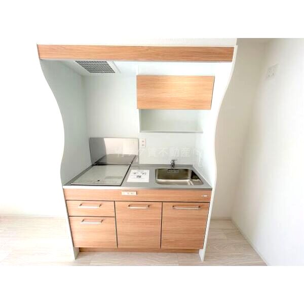 セレニテ新大阪グランデ ミリューの室内写真3枚目