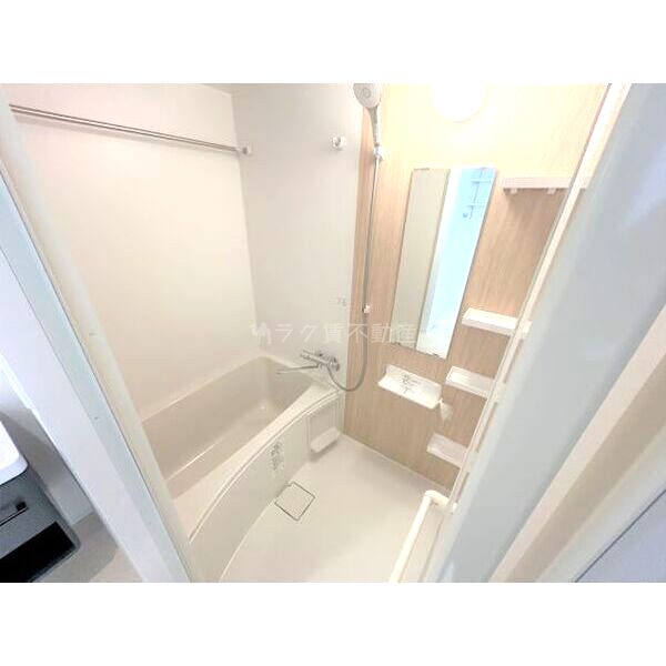 セレニテ新大阪グランデ ミリューの室内写真5枚目