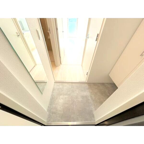 セレニテ新大阪グランデ ミリューの室内写真7枚目