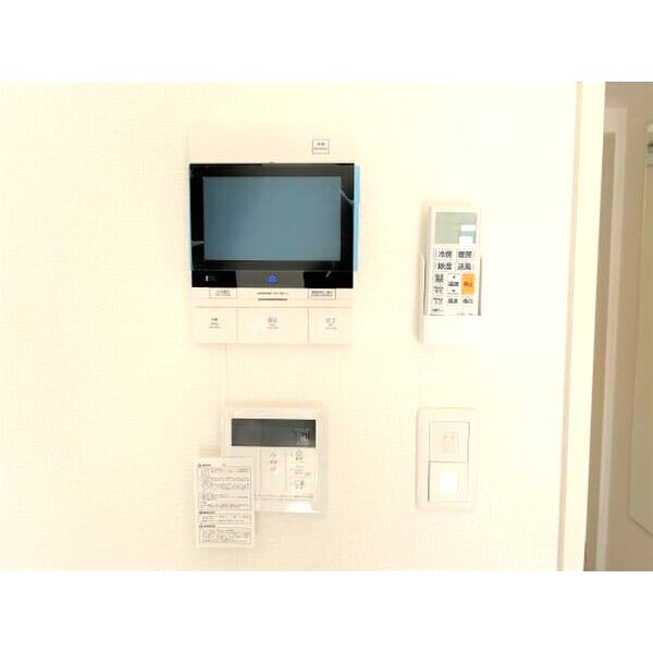 セレニテ新大阪グランデ ミリューの室内写真9枚目