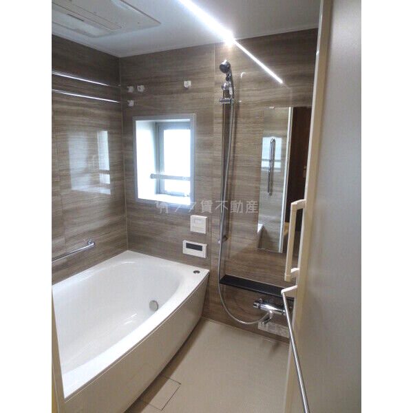 ソルレヴェンテ神戸中山手通の室内写真3枚目