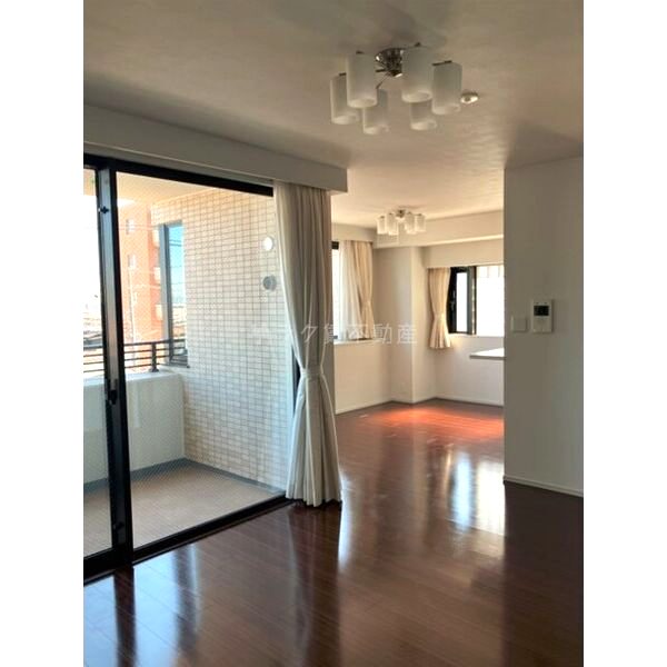 ジークレフ東灘森北町の室内写真1枚目