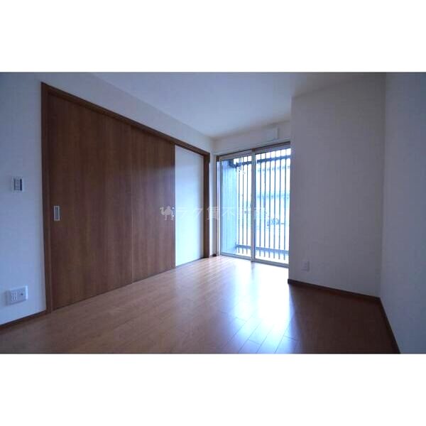 フォレストメゾン花屋町の室内写真3枚目