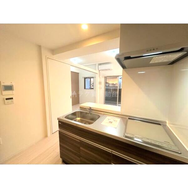 セレニテ江坂エクラの室内写真2枚目