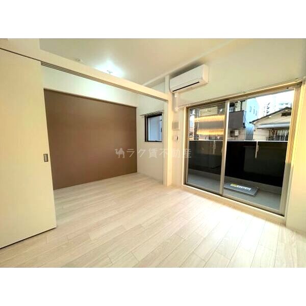 セレニテ江坂エクラの室内写真7枚目