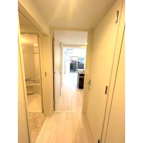 セレニテ江坂エクラの室内写真9枚目