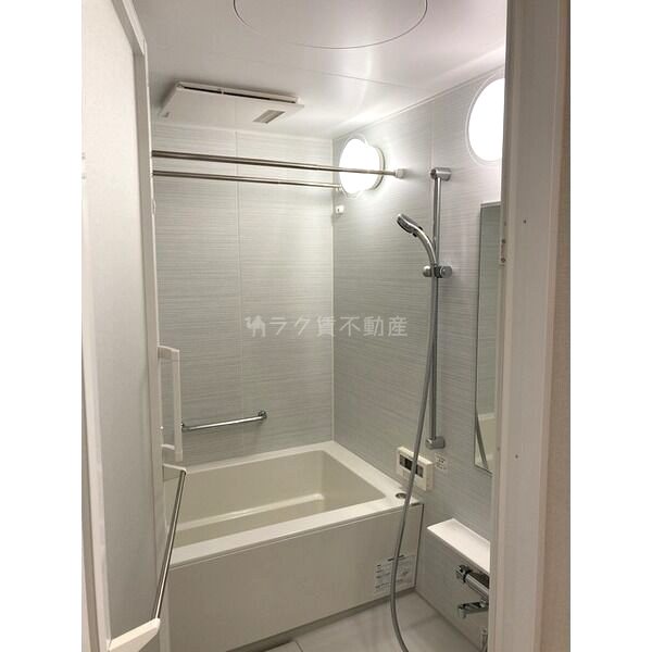 ロジュマンタワー梅田の室内写真8枚目