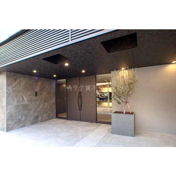 ソルテラス神戸栄町通の外観2枚目