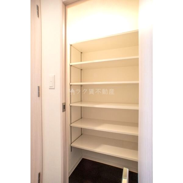 ソルテラス神戸栄町通の室内写真28枚目