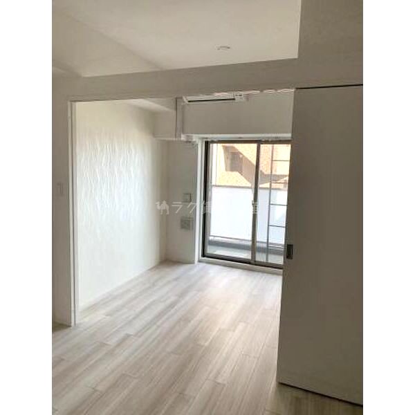 セレニテ神戸元町クレアの室内写真7枚目