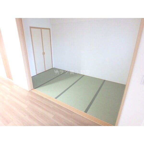 ローレルスクエア健都ザレジデンス フォースステージの室内写真4枚目