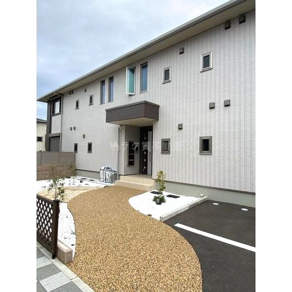 ラシーネ山田東 B棟の外観2枚目