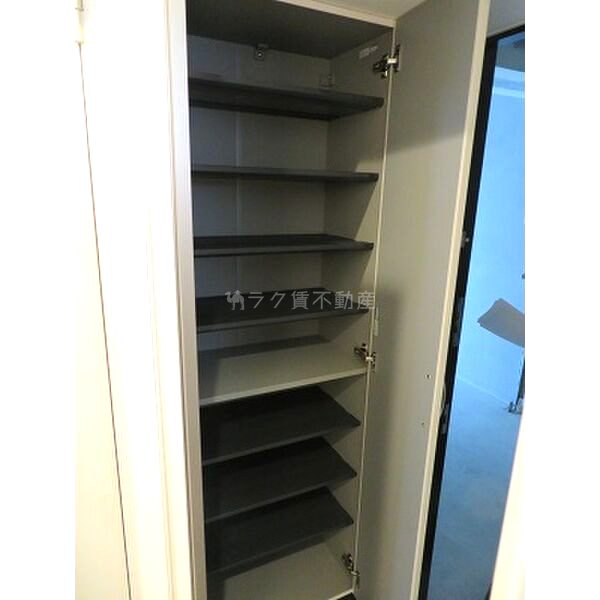 ACT DOORS 天六の室内写真1枚目