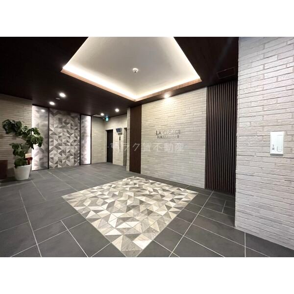 LA GRACE FUKUSHIMAIIの外観2枚目