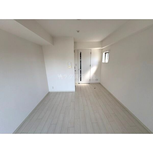 エスリード新大阪レジデンス 1310号室の室内写真1枚目