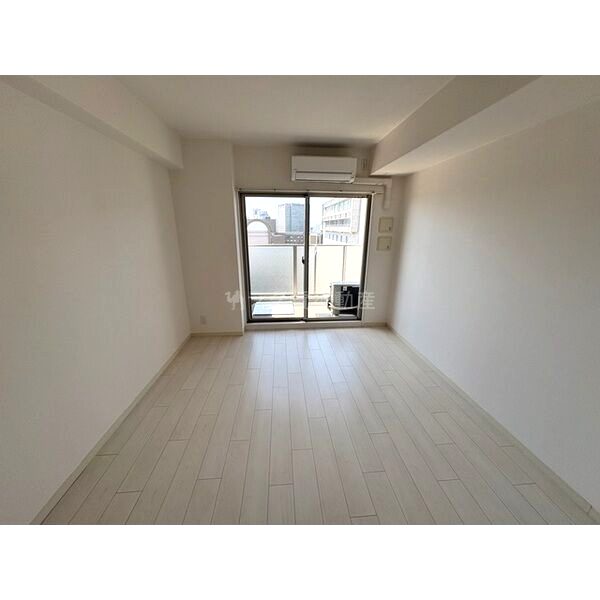 エスリード新大阪レジデンス 1310号室の室内写真9枚目