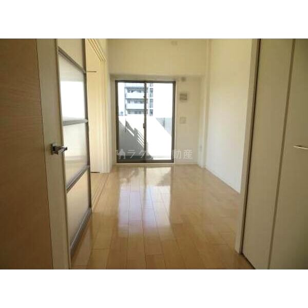 セレニテ上町台の室内写真1枚目