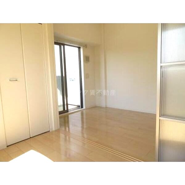 セレニテ上町台の室内写真3枚目