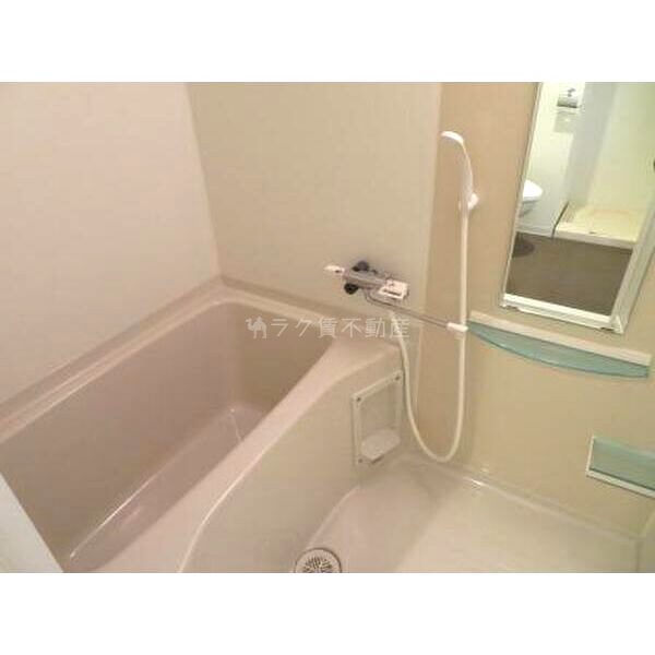 セレニテ上町台の室内写真4枚目