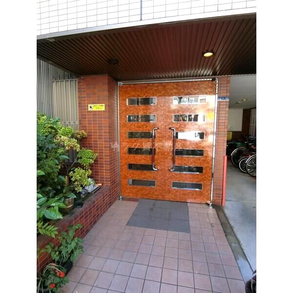 難波千日前OEMマンションの外観2枚目