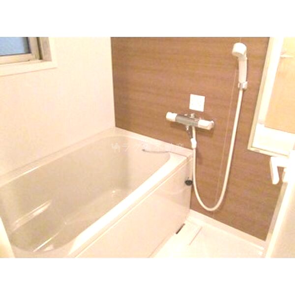 フレンシアノイエ内本町の室内写真4枚目