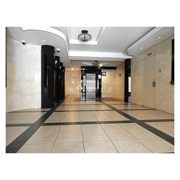 プレサンス本町プライムの外観2枚目