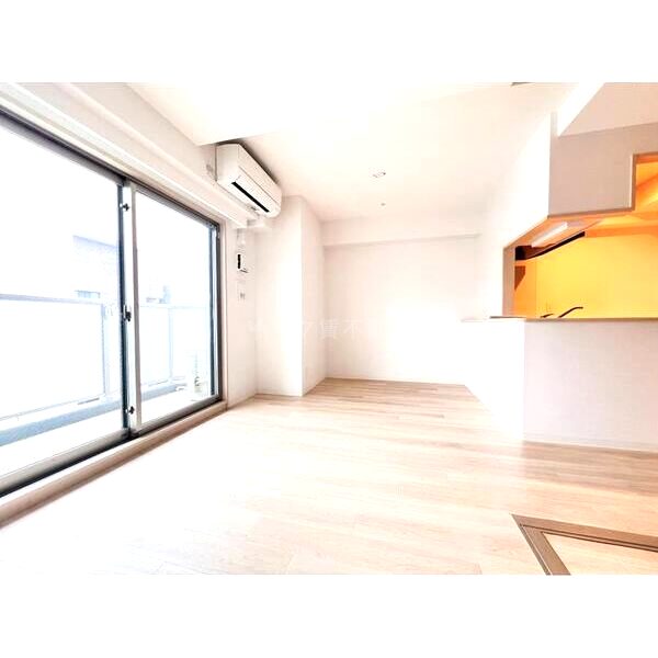 ラ・ピシーヌ南堀江の室内写真3枚目