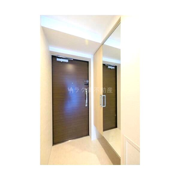 ラ・ピシーヌ南堀江の室内写真4枚目