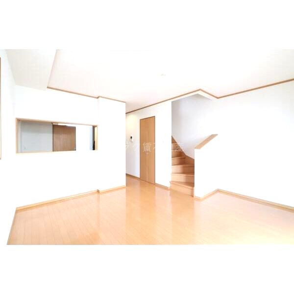 ワコーレヴィアーノ神戸梅元町の室内写真2枚目