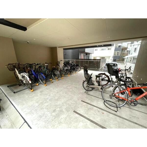 ES-Grande Umedakitaの外観3枚目