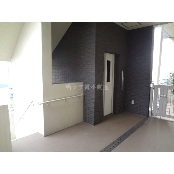 レジュールアッシュ福島の外観5枚目